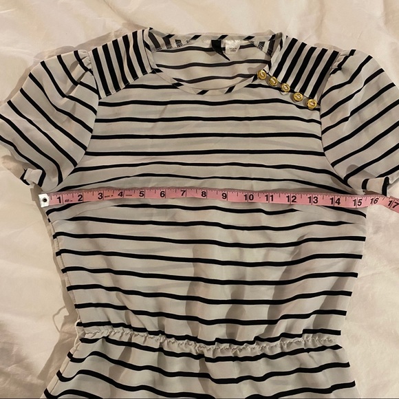 H&M Peplum Blouse Top • 2 / XS - Picture 10 of 13